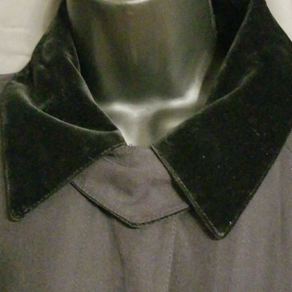 Woman's Trenchcoat Unbranded Black NO LINER size 6 GUC READ - Picture 2 of 8